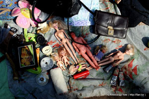 Блошиный рынок на Удельной: Уже никому не нужная кукла Барби и ей парень— мечта девочек из 90-х